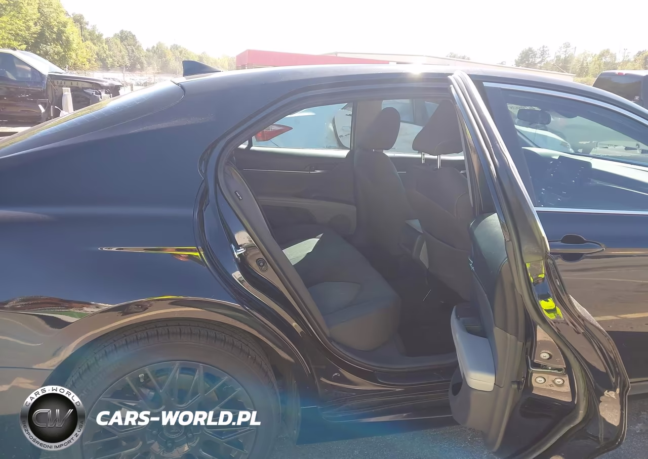 2024 Toyota Camry Le VIN:4T1C11AK0RU204606 - 8