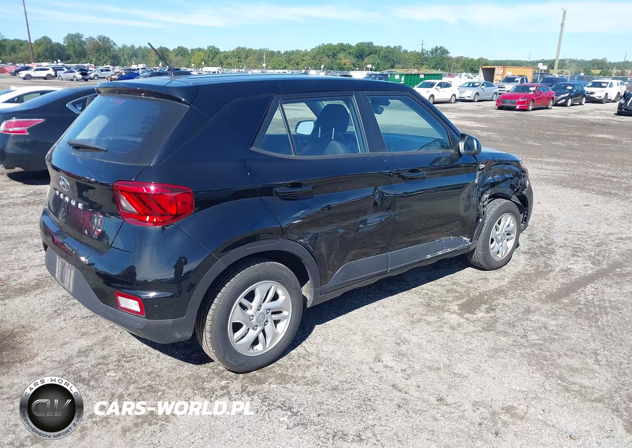 2023 Hyundai Venue Se VIN:KMHRB8A35PU260580 - 4