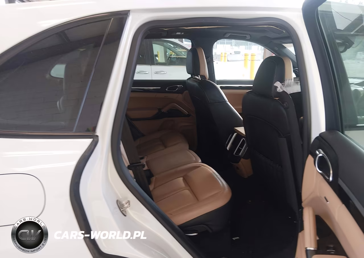 2016 Porsche Cayenne VIN:WP1AA2A29GLA06299 - 8