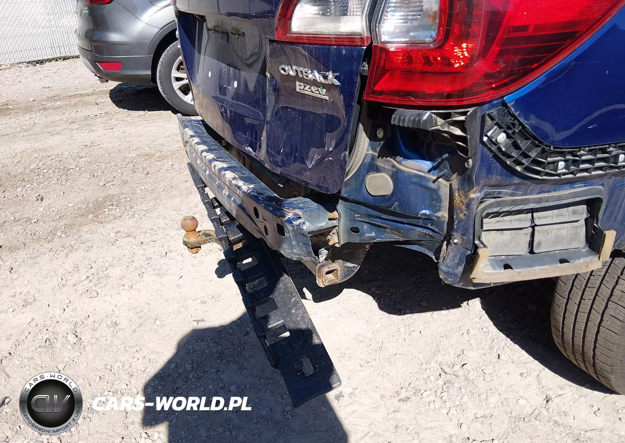 2016 Subaru Outback 2.5I Premium VIN:4S4BSACC1G3332144 - 18