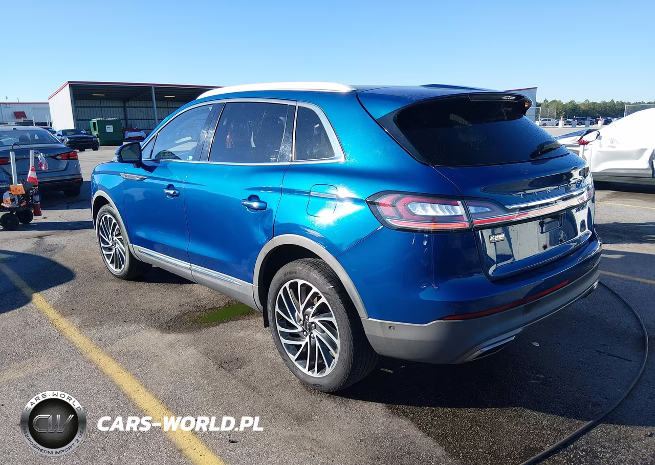 2020 Lincoln Nautilus Reserve VIN:2LMPJ8K96LBL05916 - 3