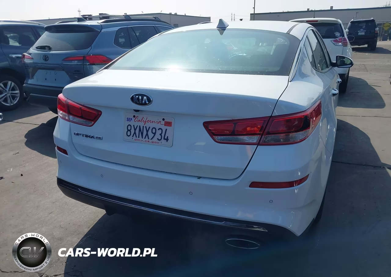 2020 Kia Optima Lx VIN:5XXGT4L38LG422555 - 16