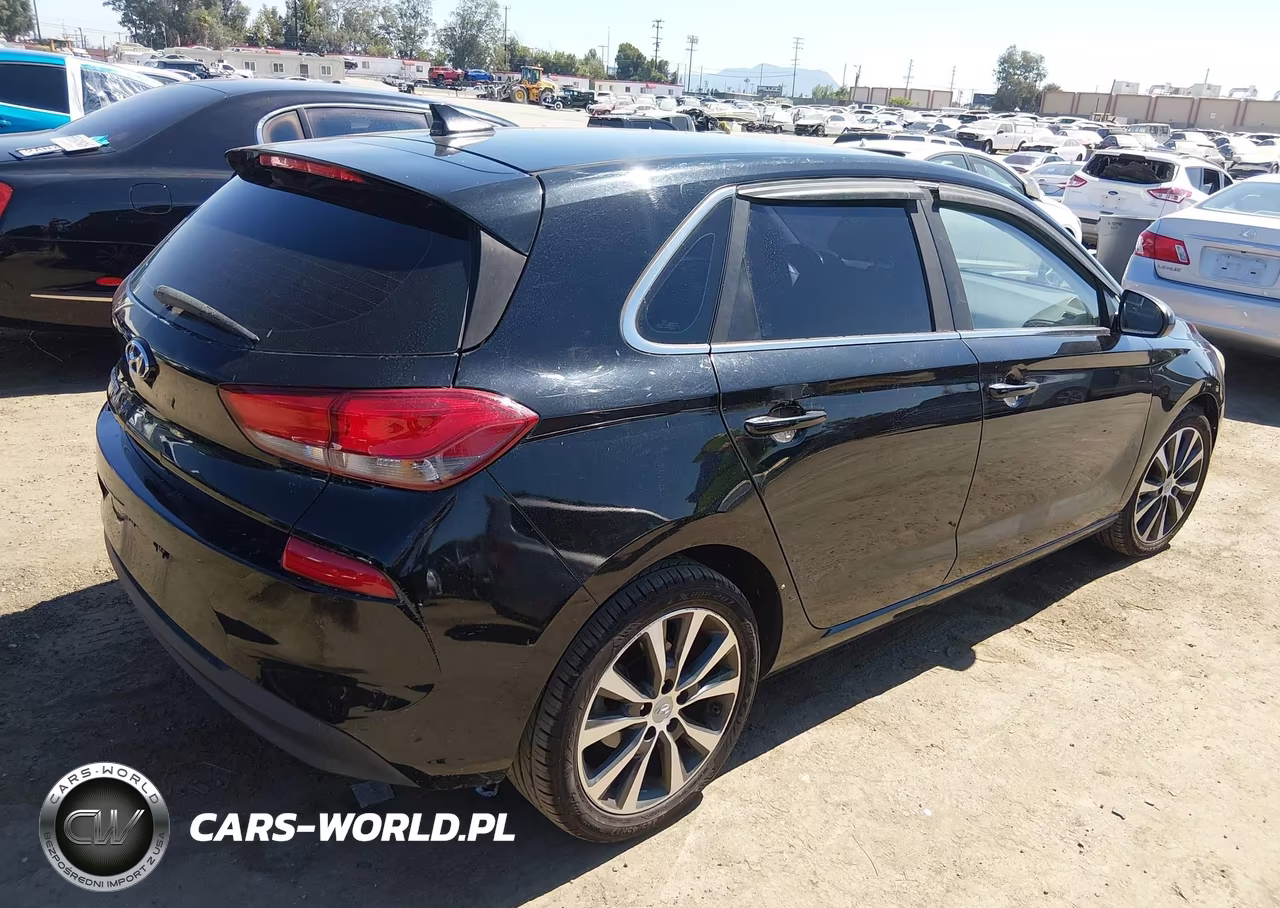 2018 Hyundai Elantra Gt VIN:KMHH35LE2JU069972 - 4