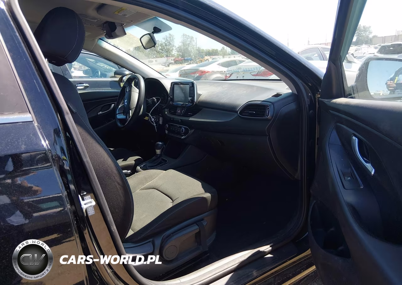 2018 Hyundai Elantra Gt VIN:KMHH35LE2JU069972 - 5
