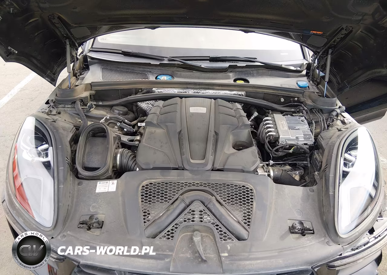 2021 Porsche Macan Turbo VIN:WP1AF2A59MLB60423 - 10