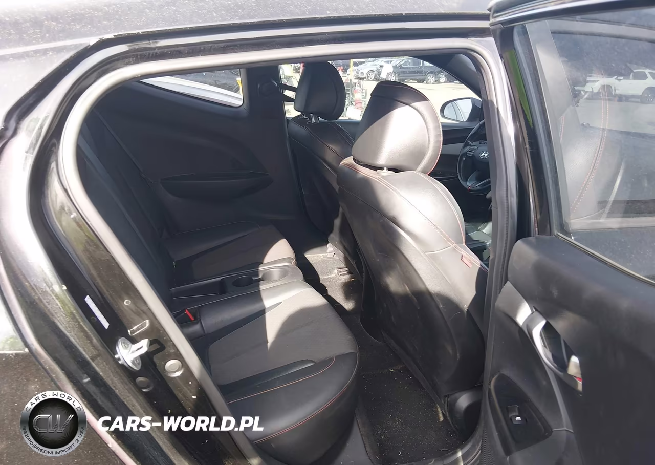 2019 Hyundai Veloster Turbo VIN:KMHTH6AB0KU009409 - 8
