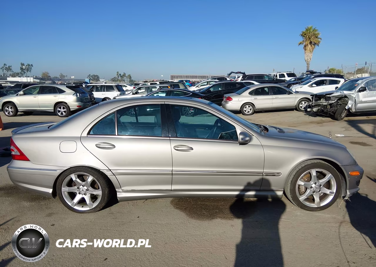 2007 Mercedes-Benz C 230 Sport VIN:WDBRF52H67F910635 - 13