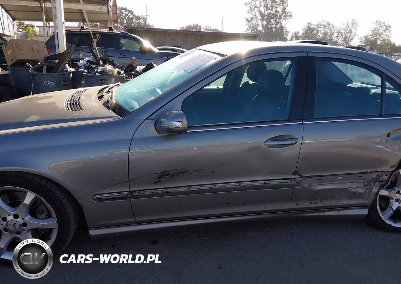 2007 Mercedes-Benz C 230 Sport VIN:WDBRF52H67F910635 - 18
