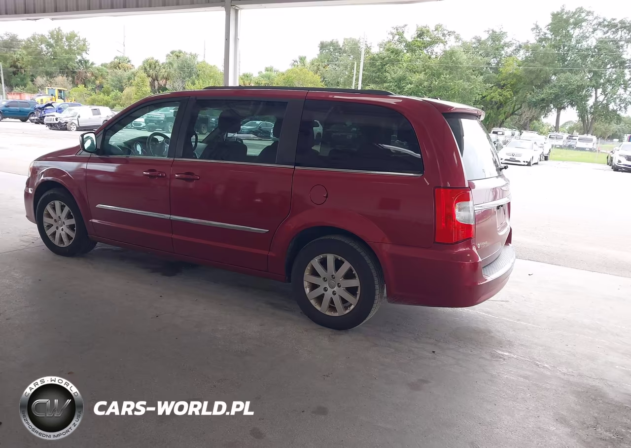 2015 Chrysler Town & Country Touring VIN:2C4RC1BG0FR619890 - 3