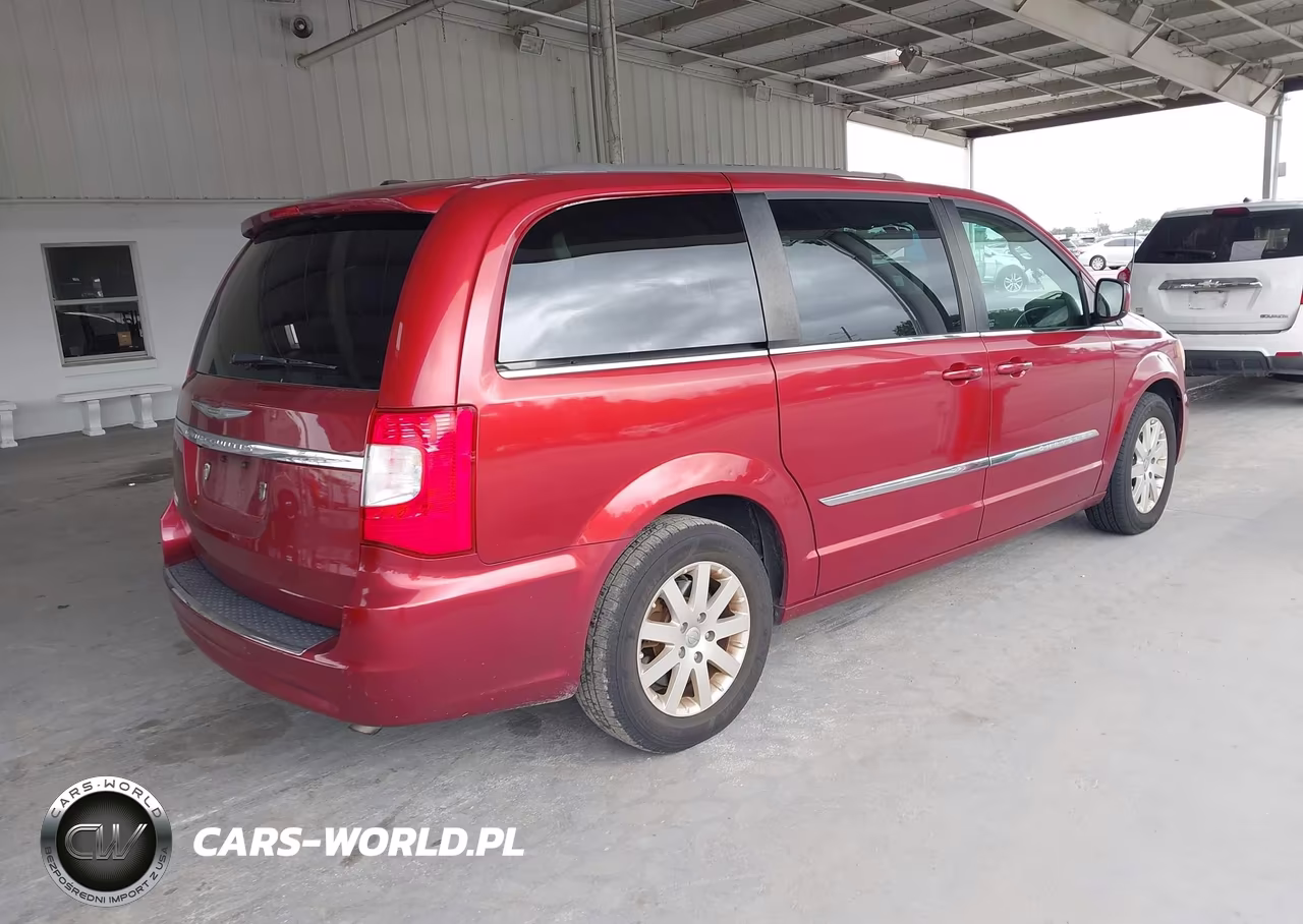 2015 Chrysler Town & Country Touring VIN:2C4RC1BG0FR619890 - 4