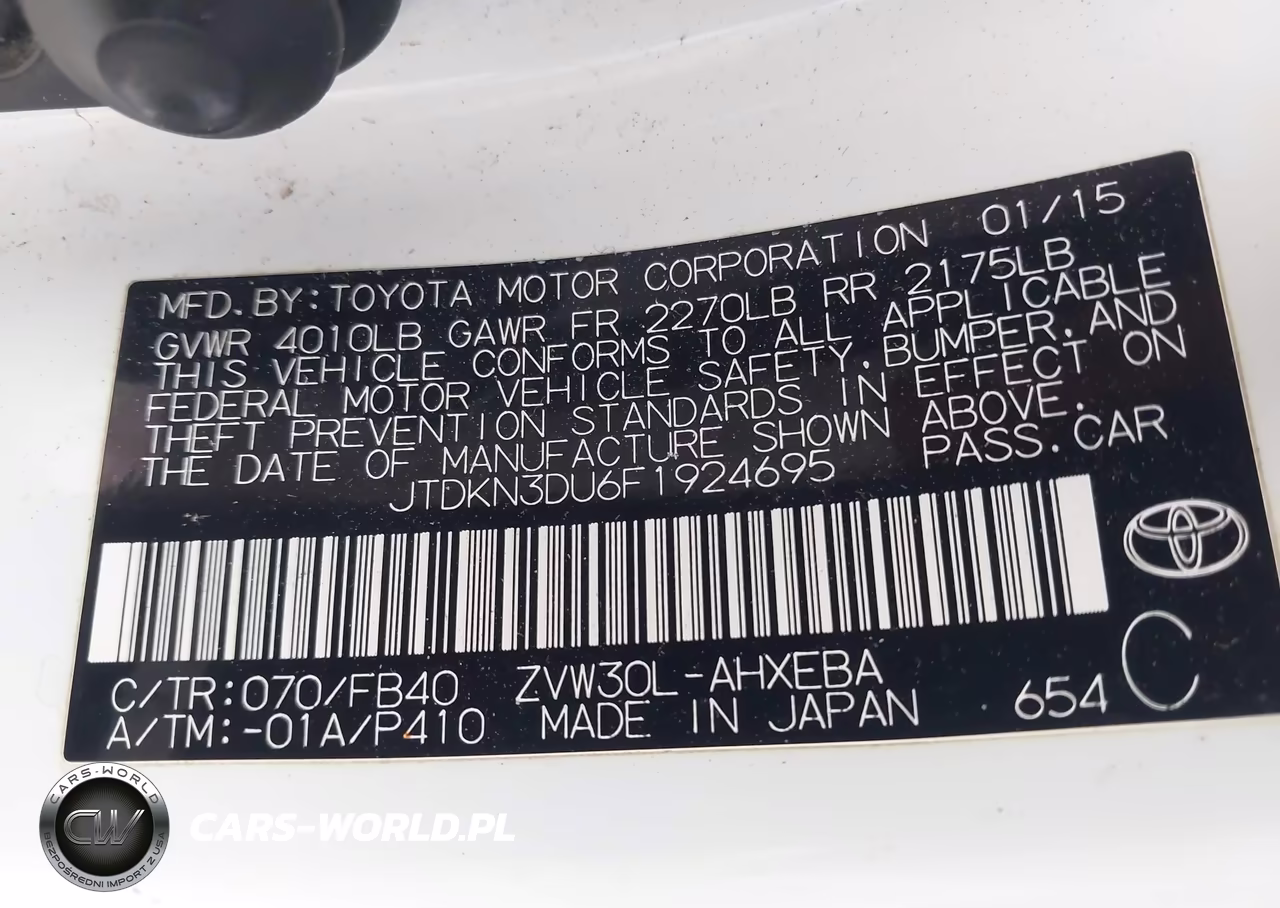 2015 Toyota Prius Two VIN:JTDKN3DU6F1924695 - 9