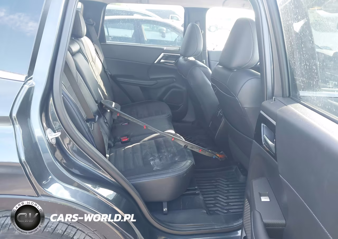 2024 Mitsubishi Outlander VIN:JA4J3VA84RZ069970 - 8