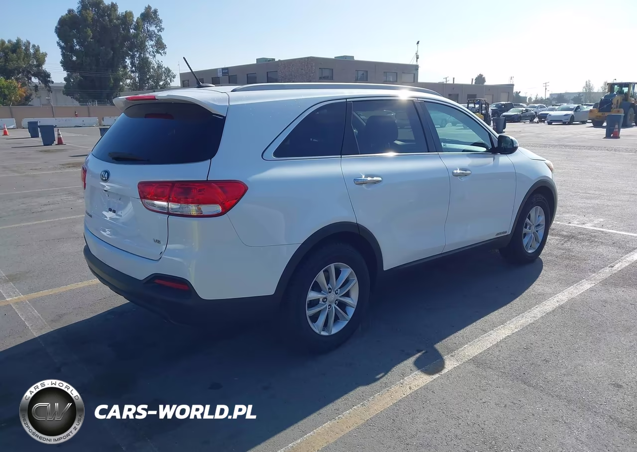 2017 Kia Sorento 3.3L Lx VIN:5XYPGDA56HG208269 - 4