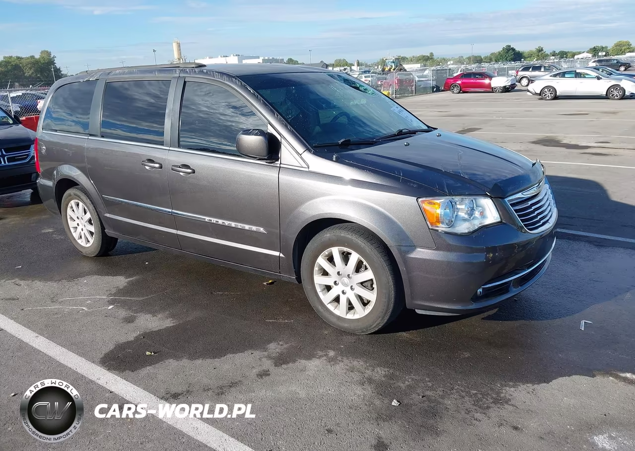 2016 Chrysler Town & Country Touring – zdjęcie 1 z 19