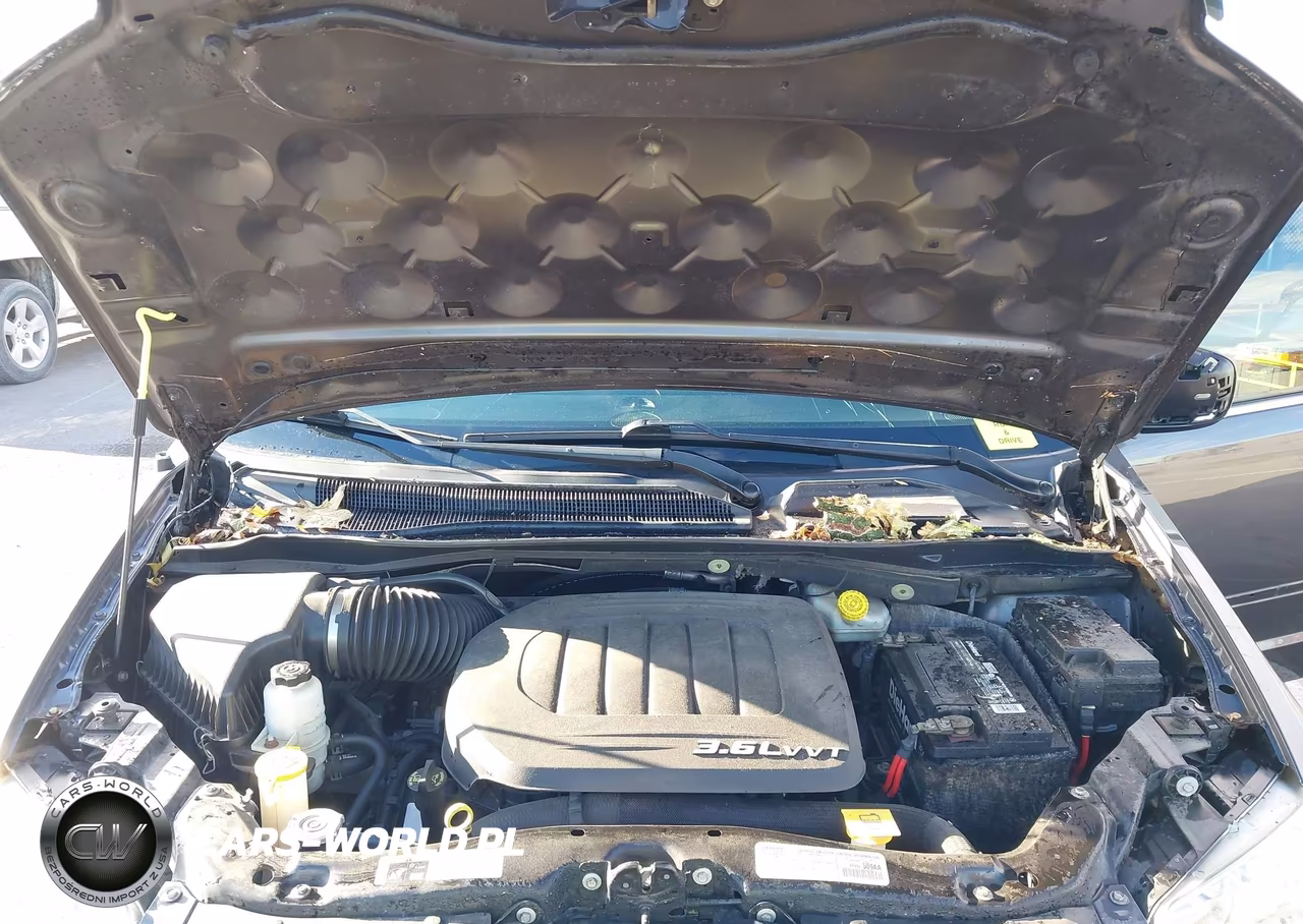2016 Chrysler Town & Country Touring VIN:2C4RC1BG1GR259966 - 10