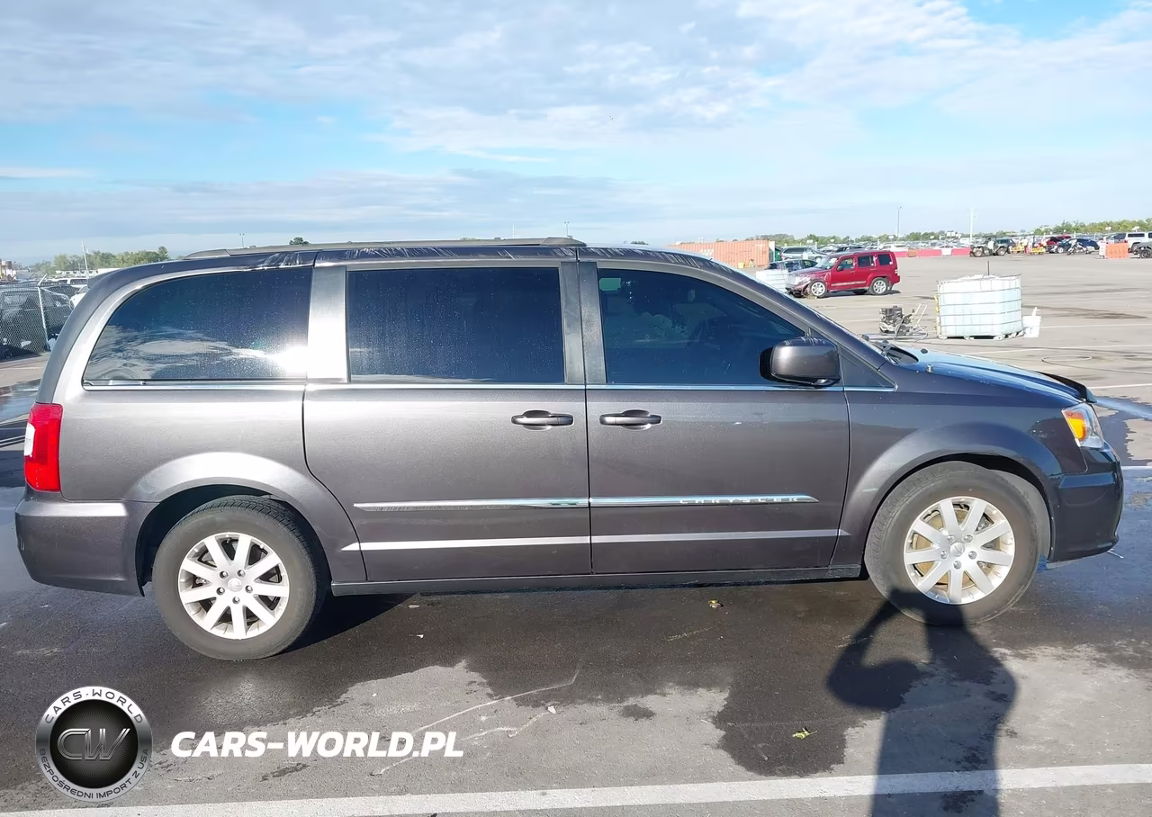 2016 Chrysler Town & Country Touring VIN:2C4RC1BG1GR259966 - 19