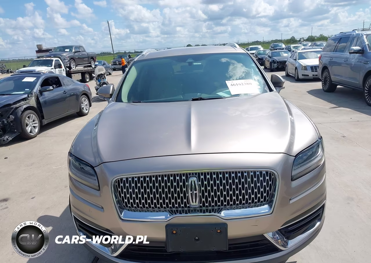 2020 Lincoln Nautilus Standard VIN:2LMPJ6J95LBL34474 - 11