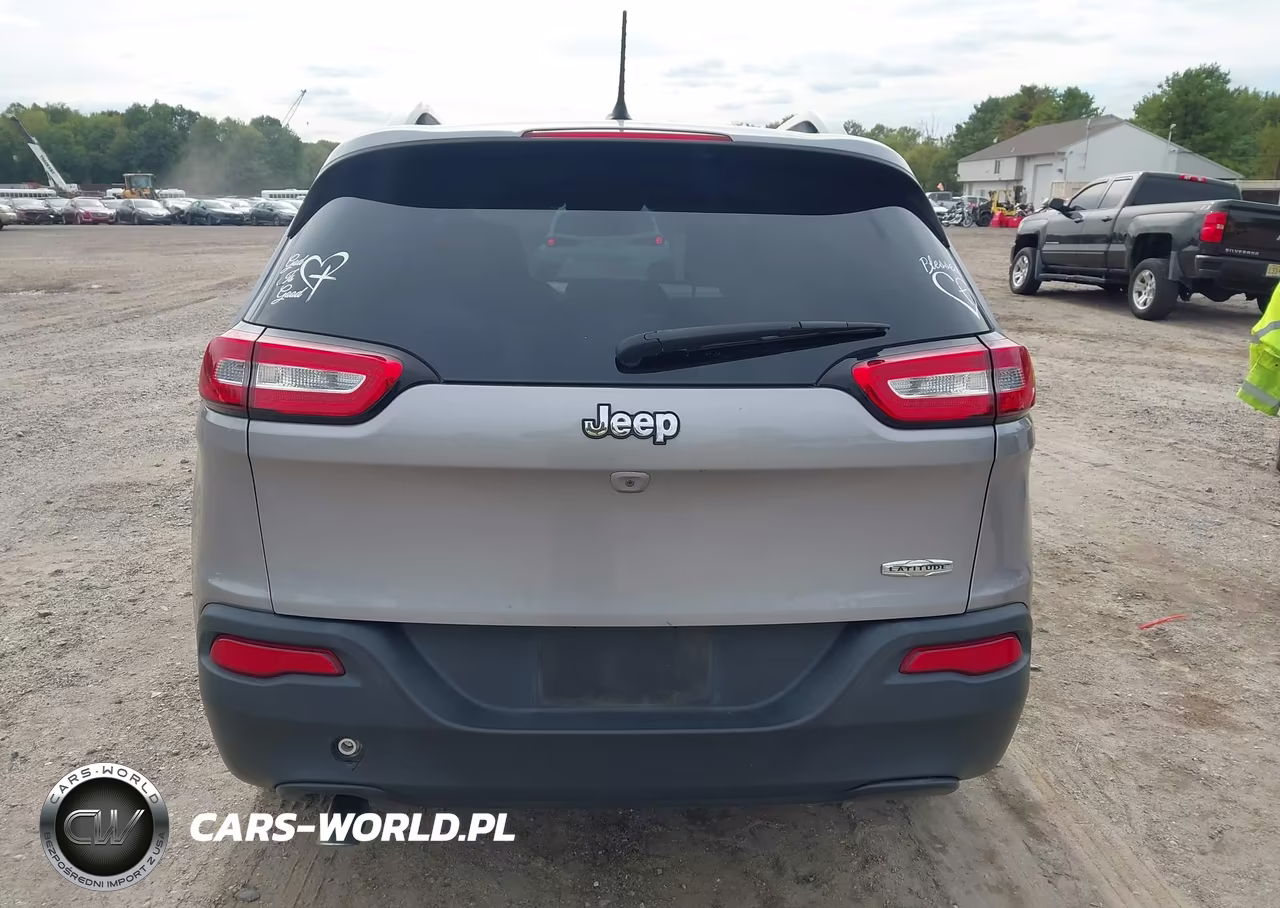 2018 Jeep Cherokee Latitude Fwd VIN:1C4PJLCB8JD509810 - 16