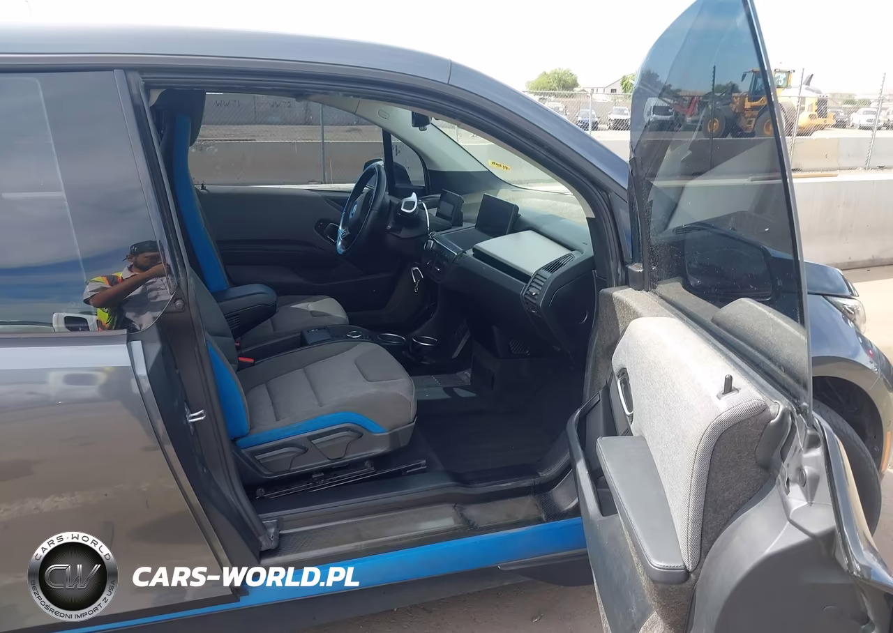 2016 BMW I3 Base W-Range Extender VIN:WBY1Z4C5XGV507668 - 5
