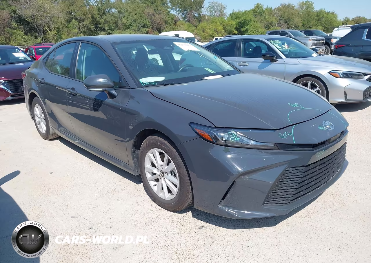 2026 Toyota Camry Le – zdjęcie 1 z 17