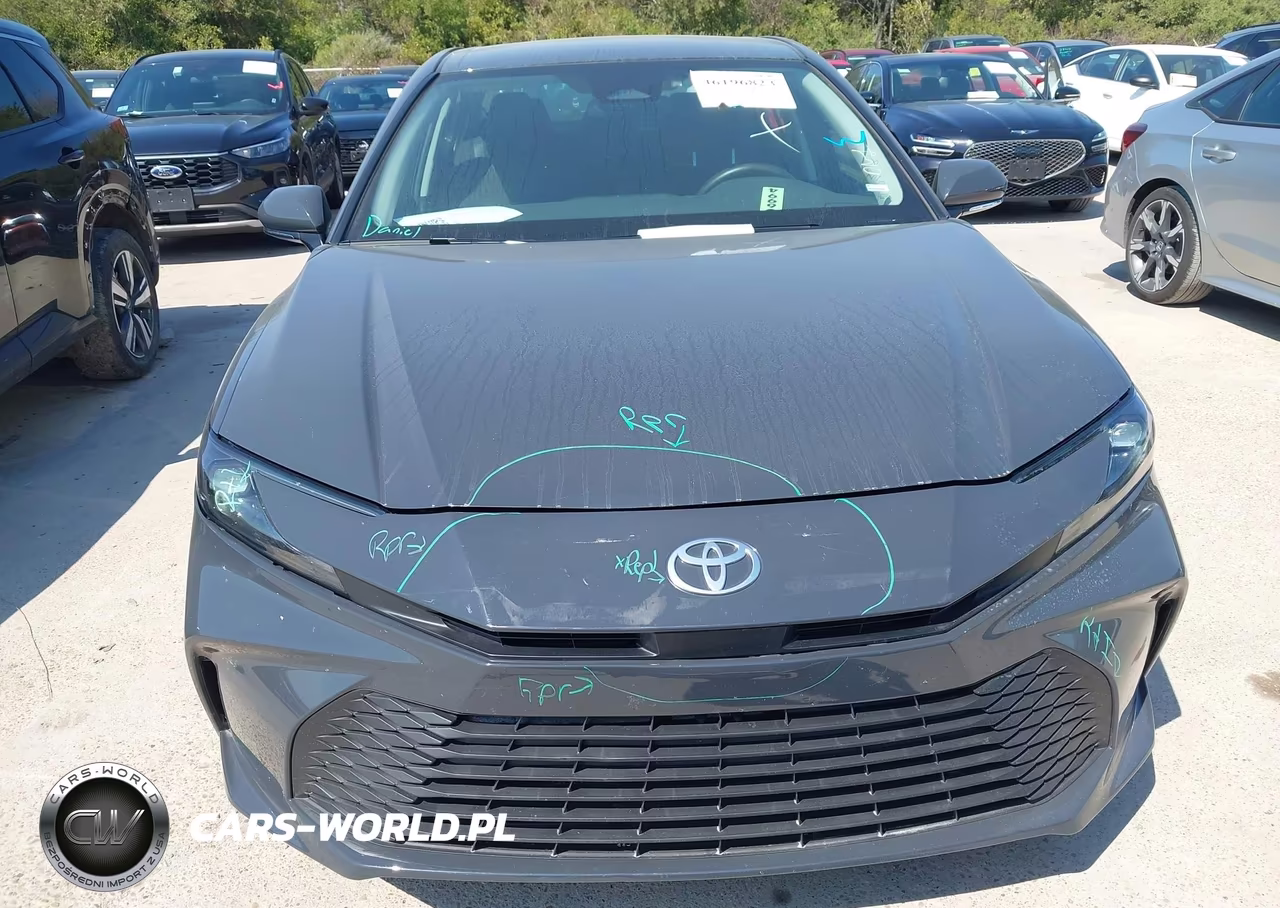 2026 Toyota Camry Le VIN:4T1DAACK6TU277424 - 12