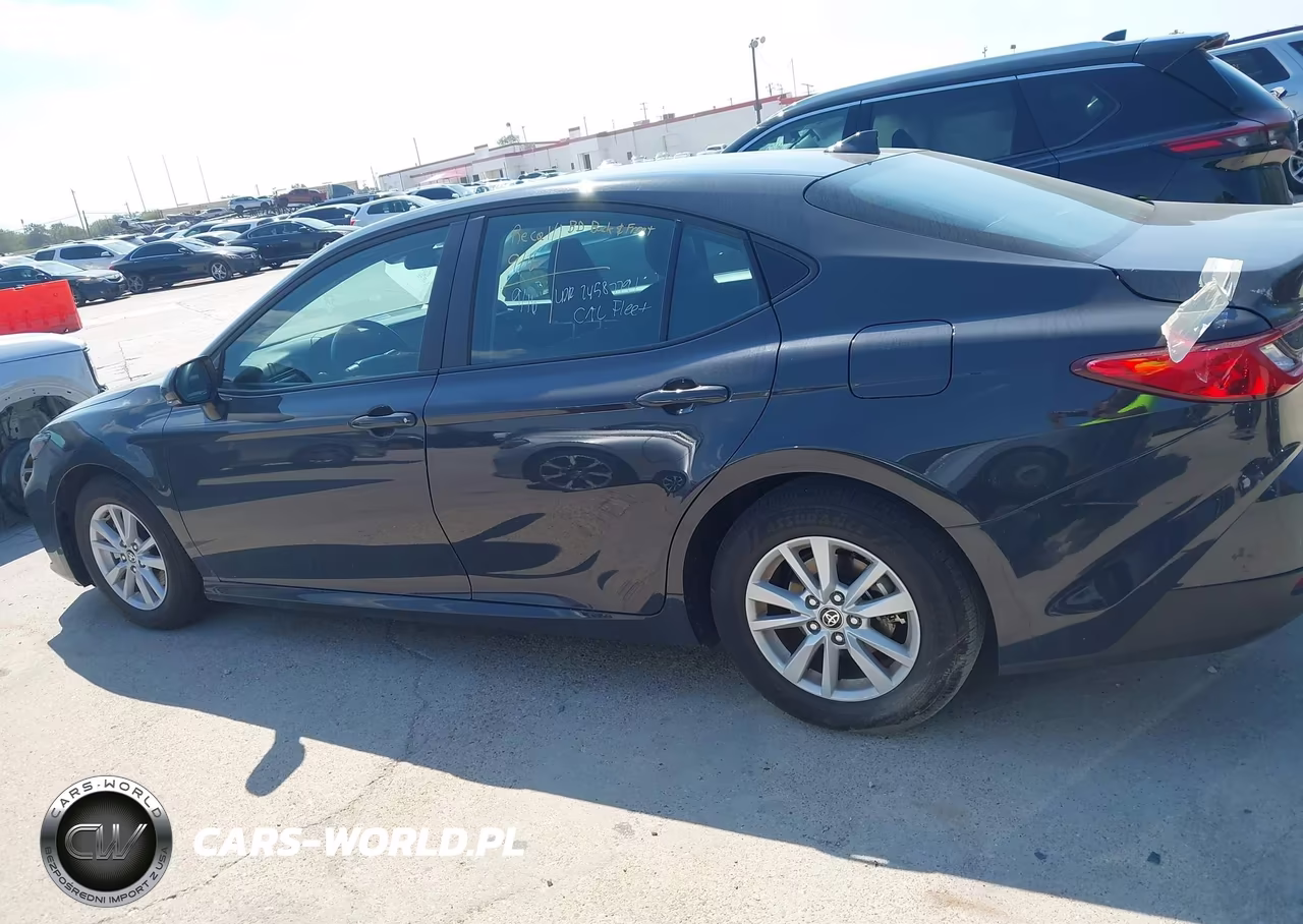 2026 Toyota Camry Le VIN:4T1DAACK6TU277424 - 14