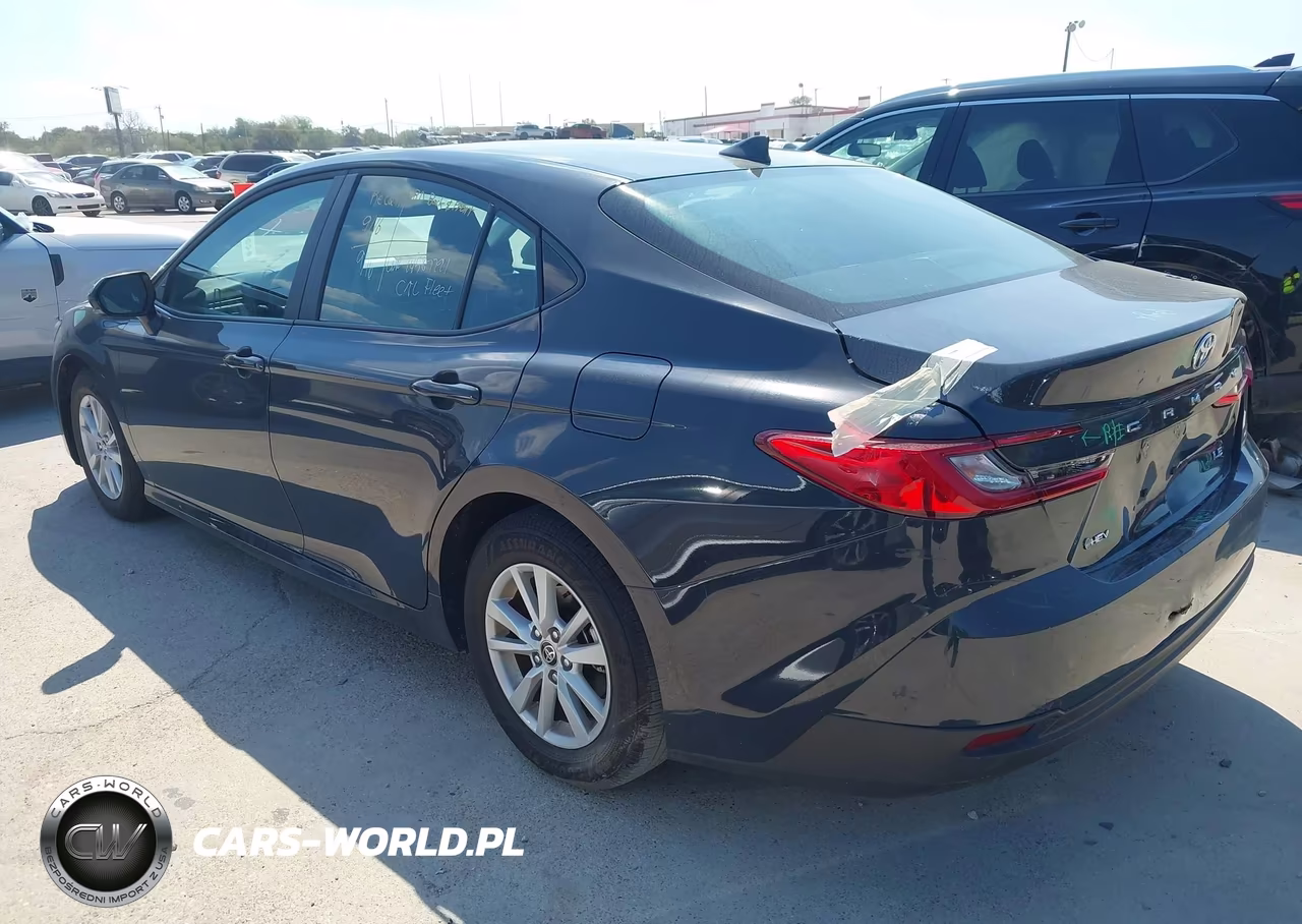 2026 Toyota Camry Le VIN:4T1DAACK6TU277424 - 3