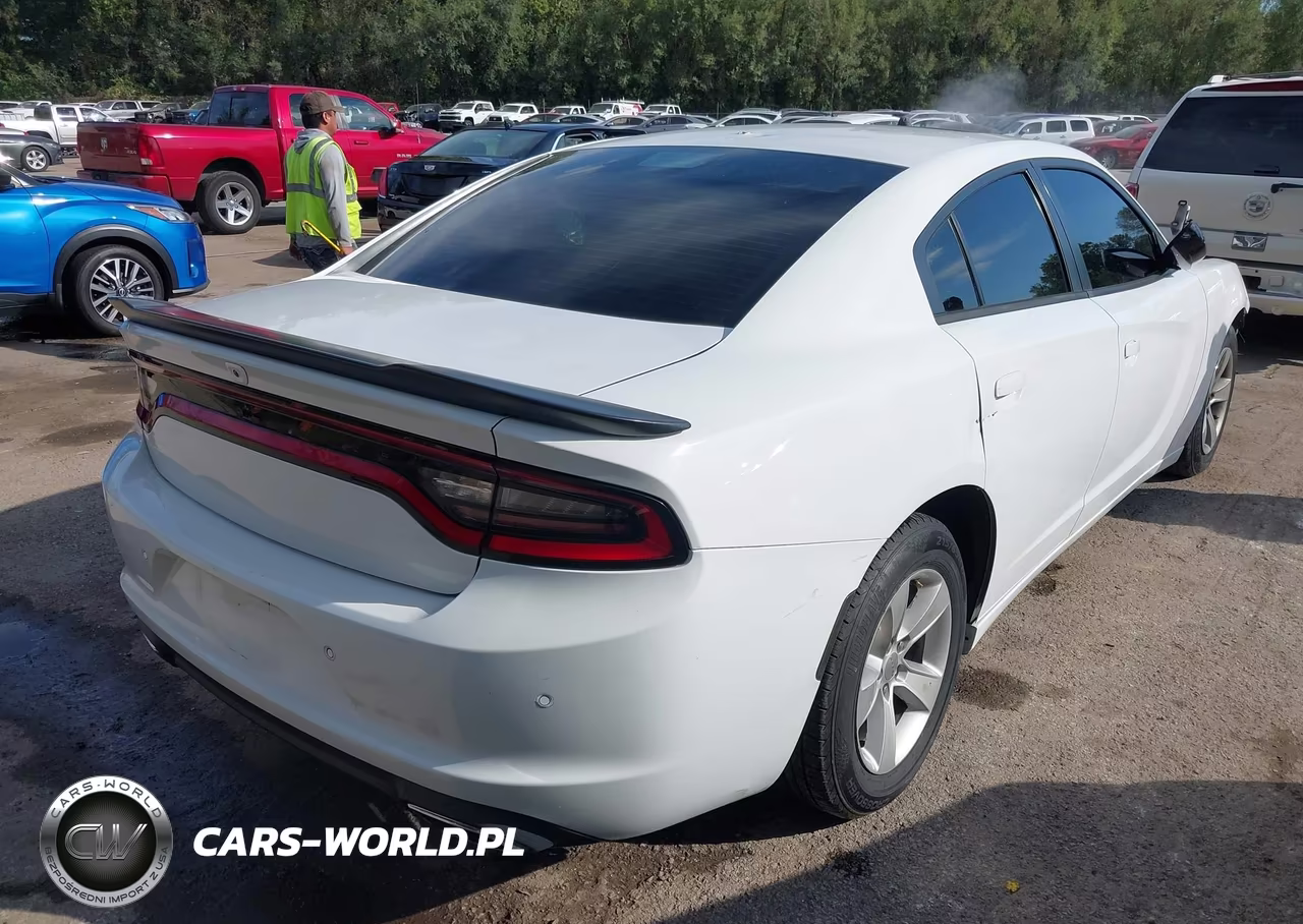 2016 Dodge Charger Sxt VIN:2C3CDXHG3GH150366 - 4