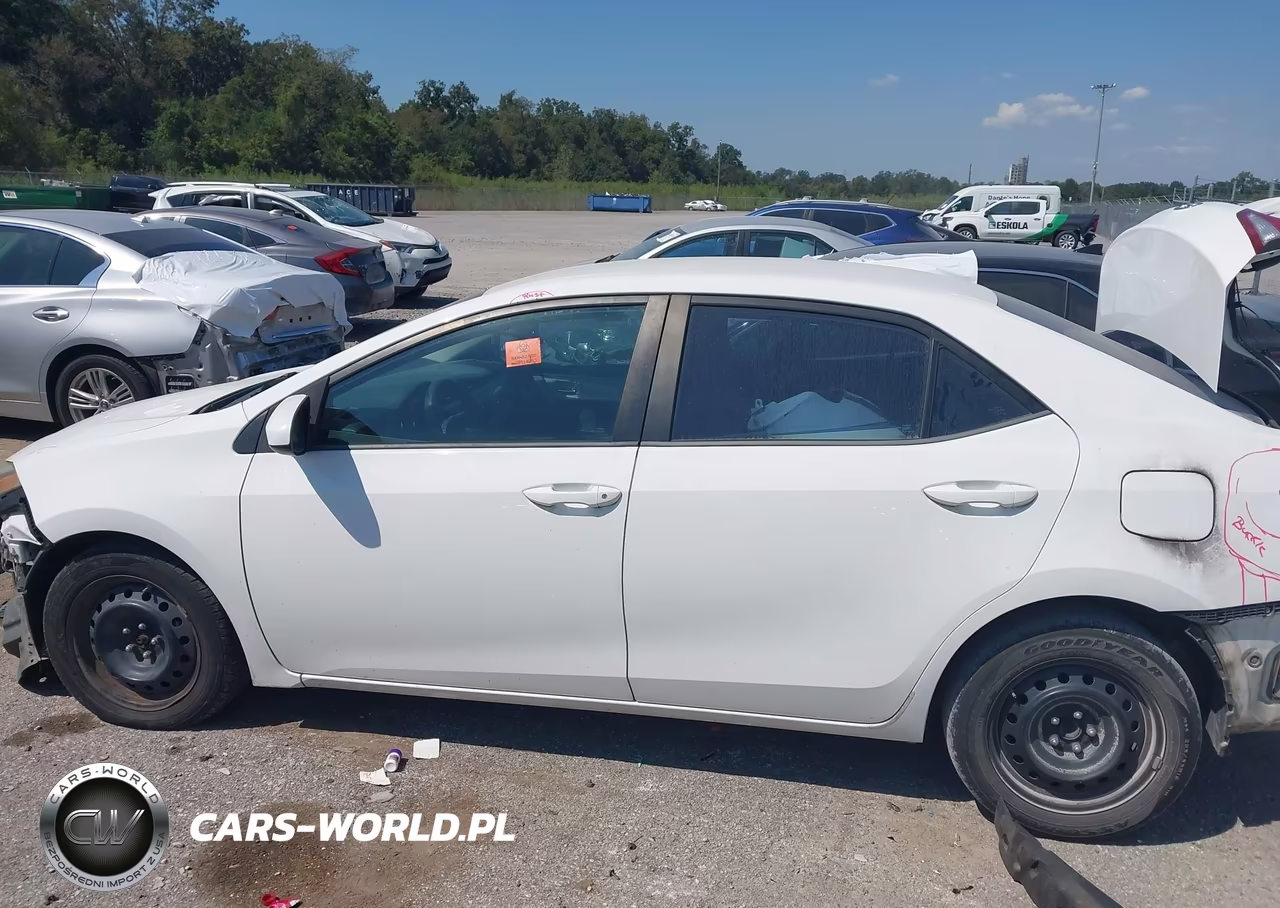 2015 Toyota Corolla Le VIN:2T1BURHEXFC392288 - 13