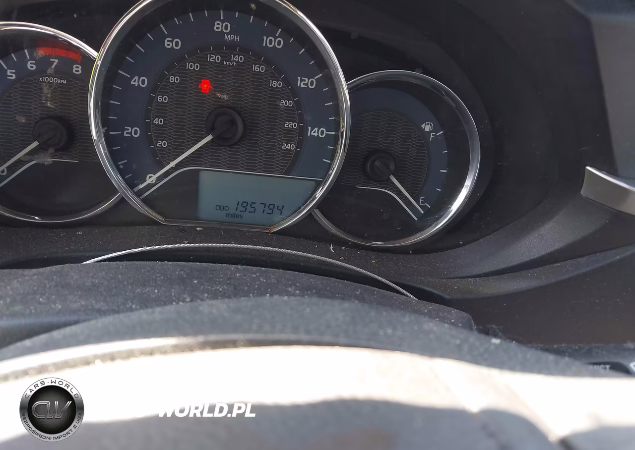 2015 Toyota Corolla Le VIN:2T1BURHEXFC392288 - 14