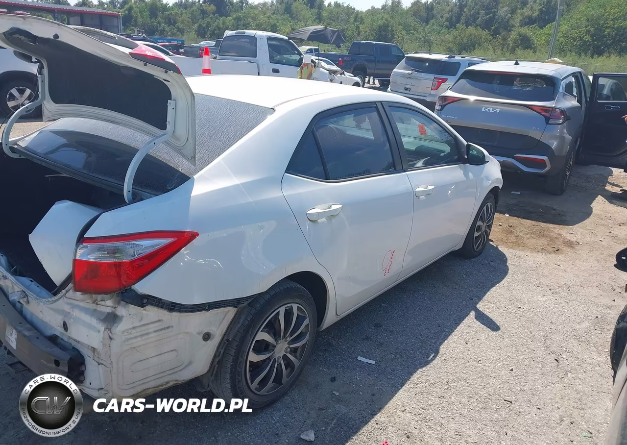 2015 Toyota Corolla Le VIN:2T1BURHEXFC392288 - 4