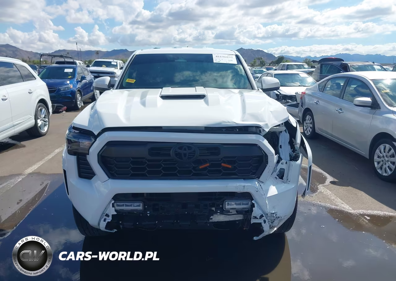 2025 Toyota Tacoma 4Wd Trd Sport VIN:3TMLB5JN0SM145554 - 13
