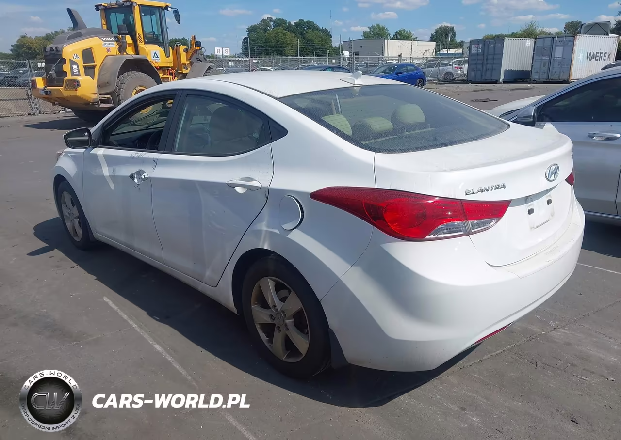 2012 Hyundai Elantra Gls VIN:5NPDH4AE6CH146812 - 3