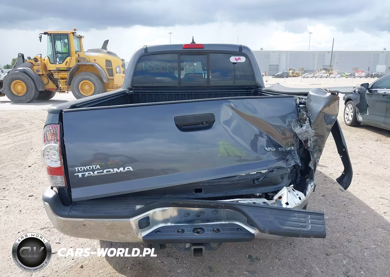 2015 Toyota Tacoma Base V6 VIN:5TFMU4FN3FX035616 - 16