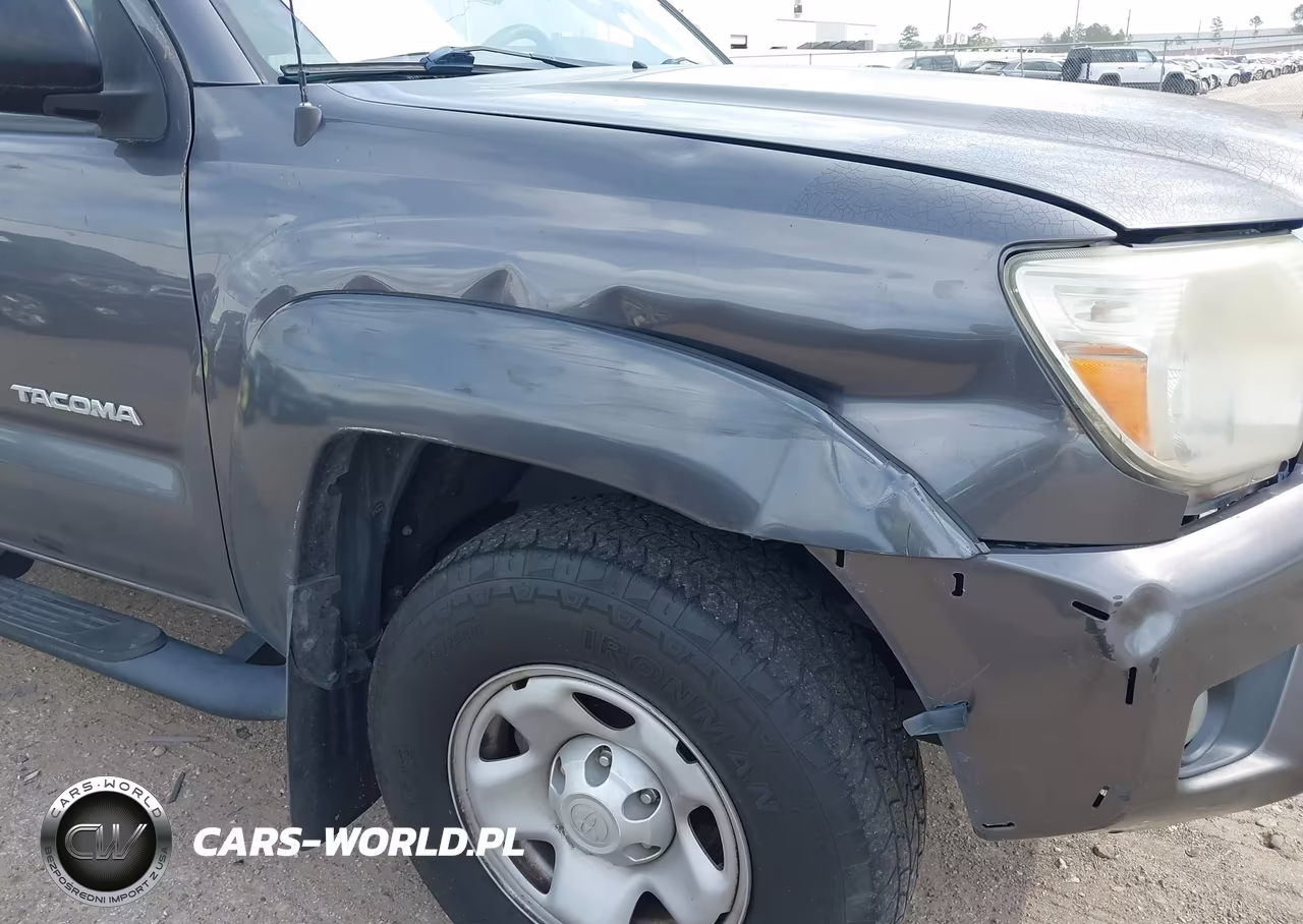 2015 Toyota Tacoma Base V6 VIN:5TFMU4FN3FX035616 - 19