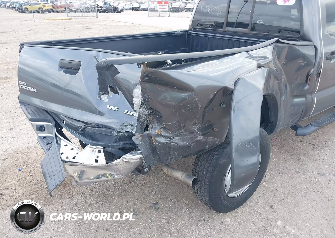 2015 Toyota Tacoma Base V6 VIN:5TFMU4FN3FX035616 - 6