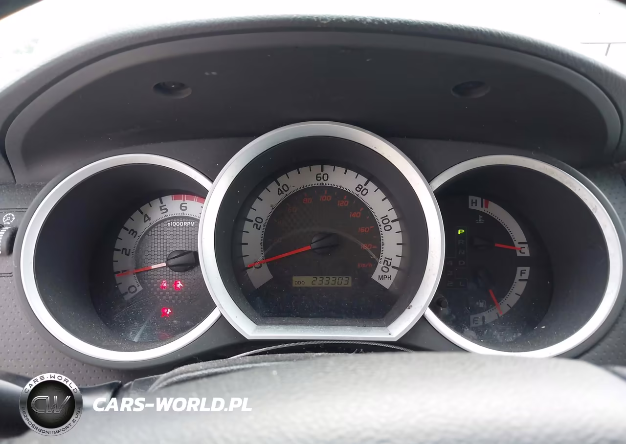 2015 Toyota Tacoma Base V6 VIN:5TFMU4FN3FX035616 - 7