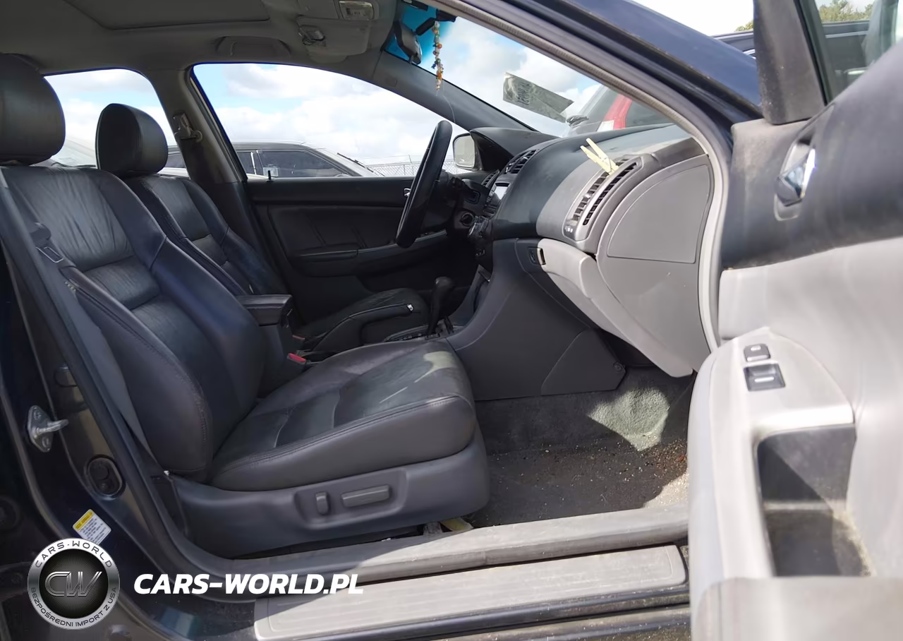 2004 Honda Accord 3.0 Ex VIN:1HGCM66524A055056 - 4