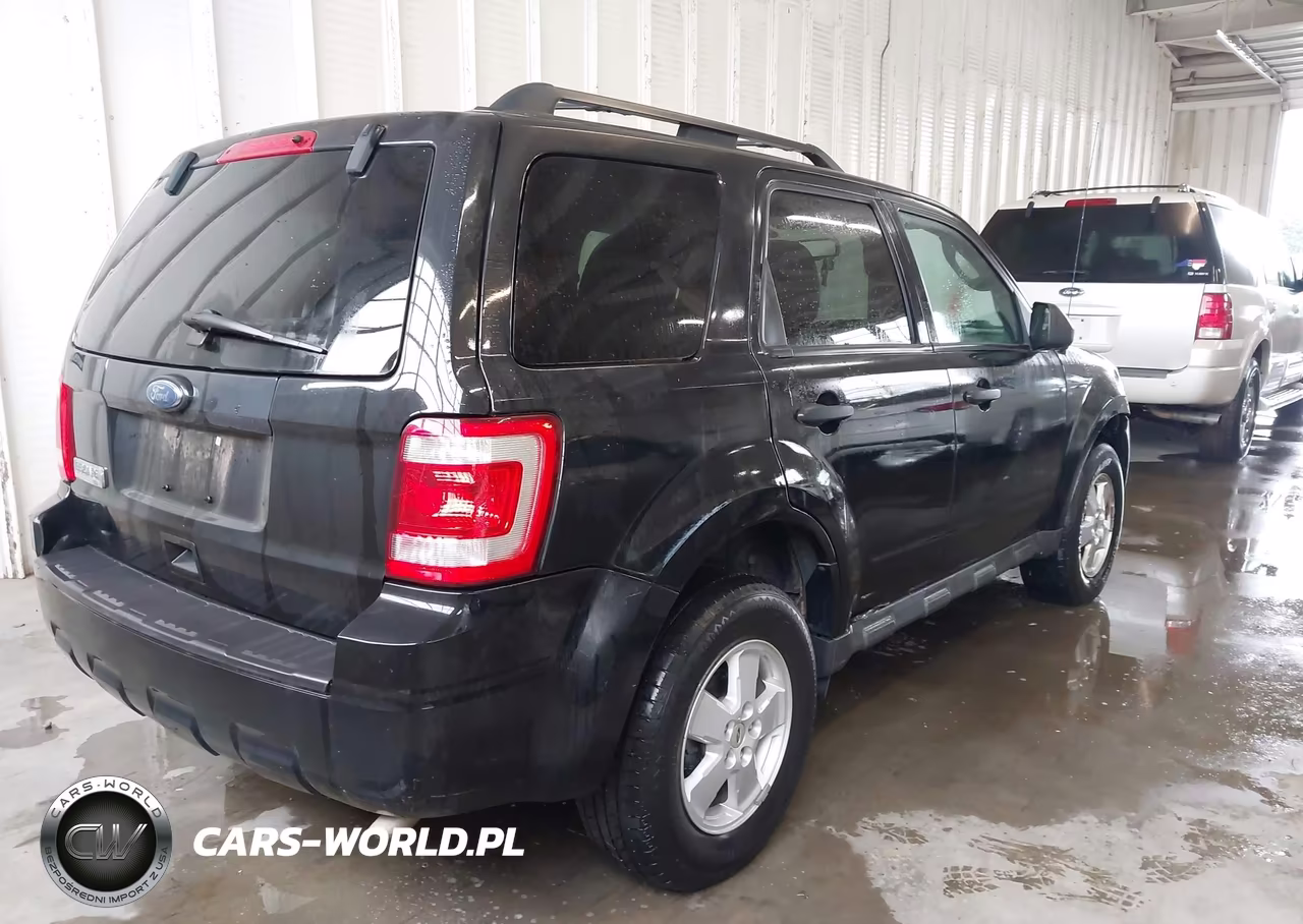 2011 Ford Escape Xlt VIN:1FMCU0D77BKA03554 - 4