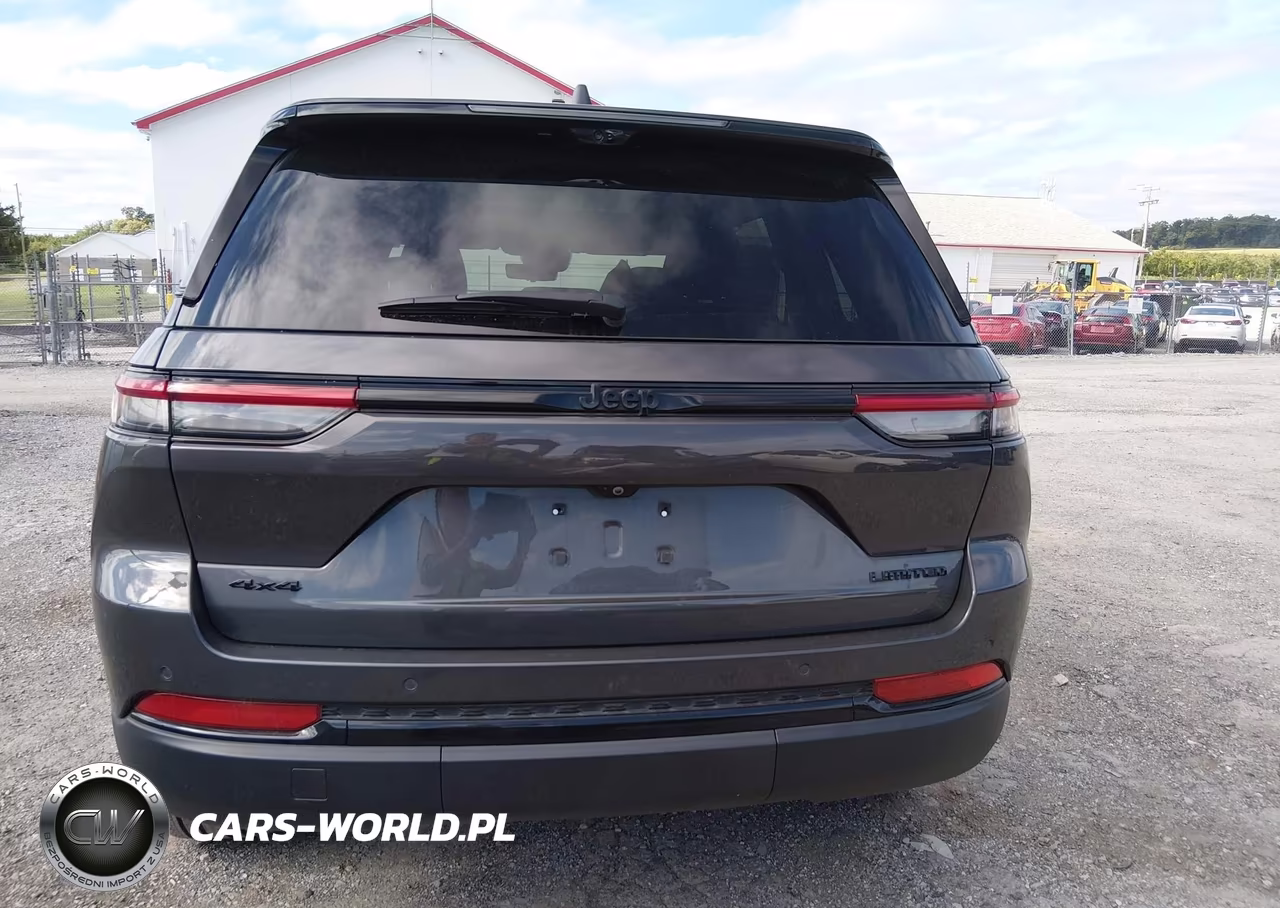 2025 Jeep Grand Cherokee Limited 4X4 VIN:1C4RJHBG3S8730275 - 16