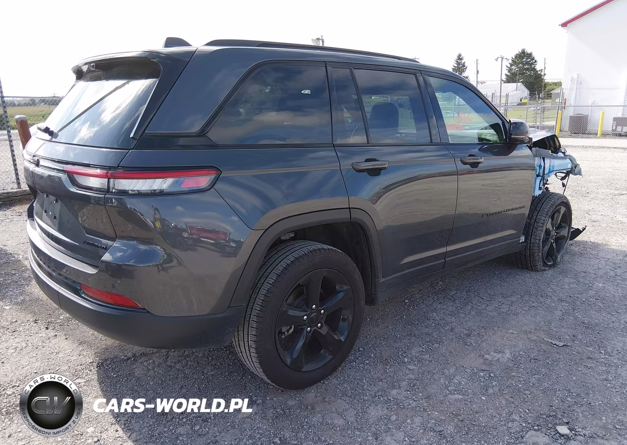 2025 Jeep Grand Cherokee Limited 4X4 VIN:1C4RJHBG3S8730275 - 4