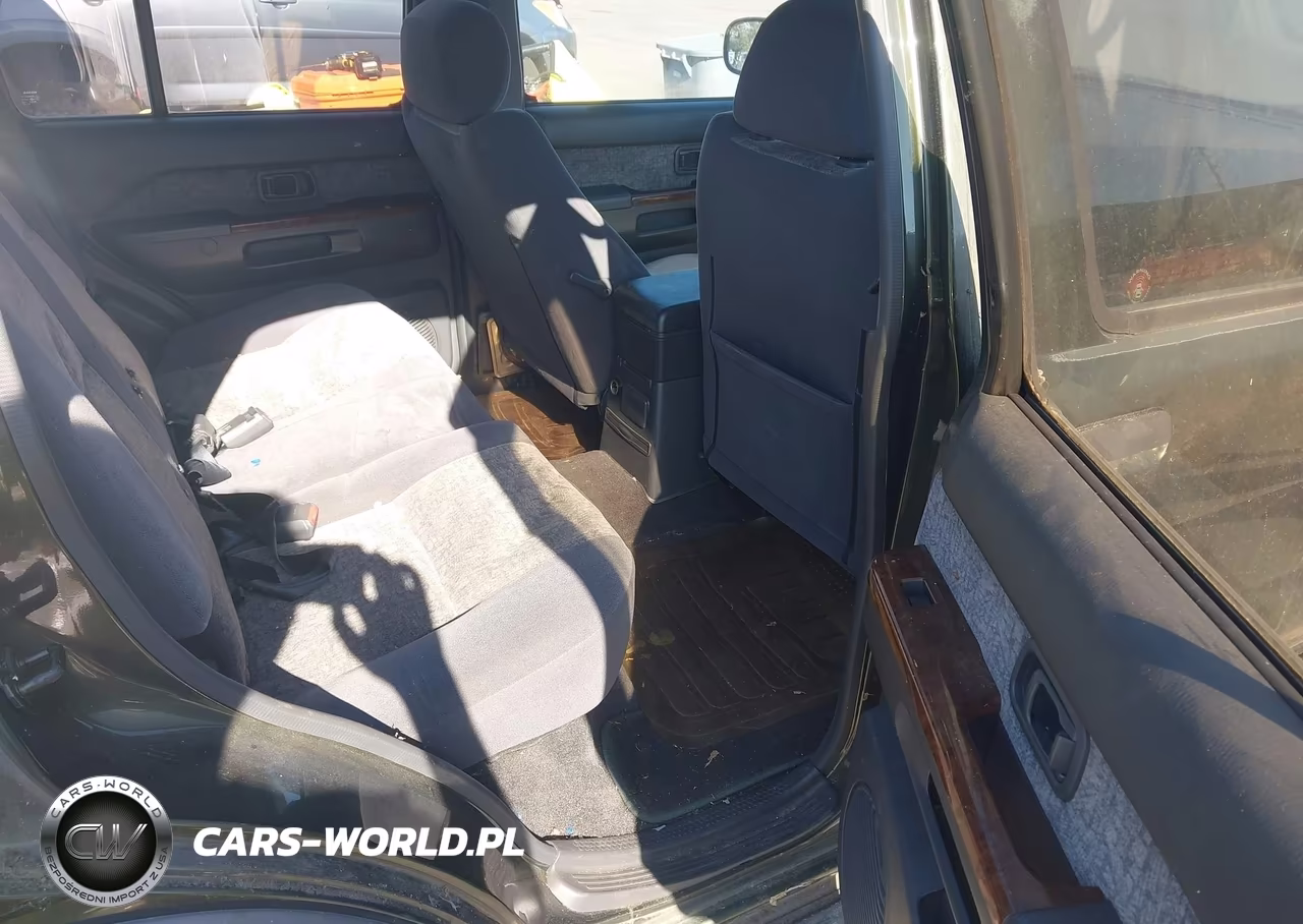 1996 Nissan Pathfinder Le-Se-Xe VIN:JN8AR05Y8TW003811 - 8