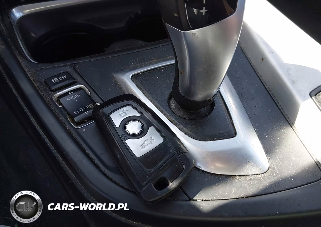 2013 BMW 3 Series 328I xDrive VIN:WBA3B3C50DF530968 - 11