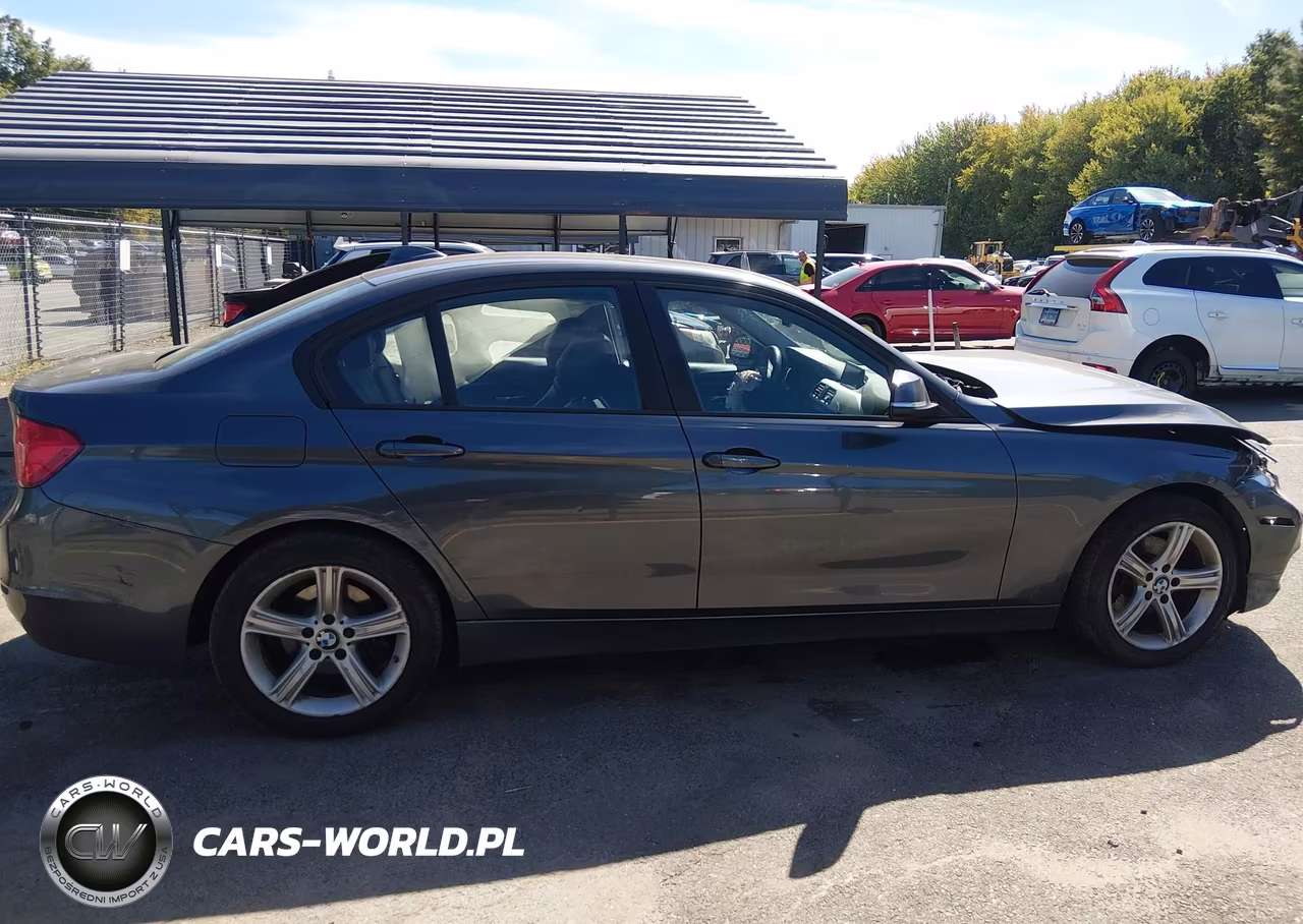 2013 BMW 3 Series 328I xDrive VIN:WBA3B3C50DF530968 - 13