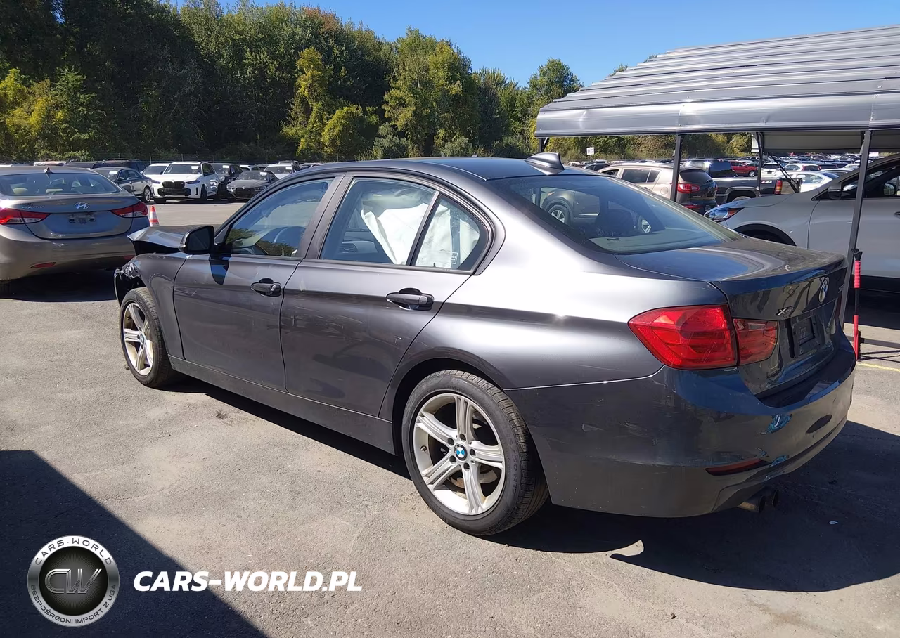 2013 BMW 3 Series 328I xDrive VIN:WBA3B3C50DF530968 - 3