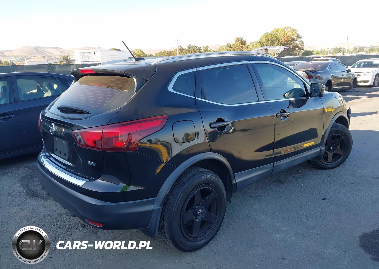2018 Nissan Rogue Sport Sv VIN:JN1BJ1CP1JW188176 - 4