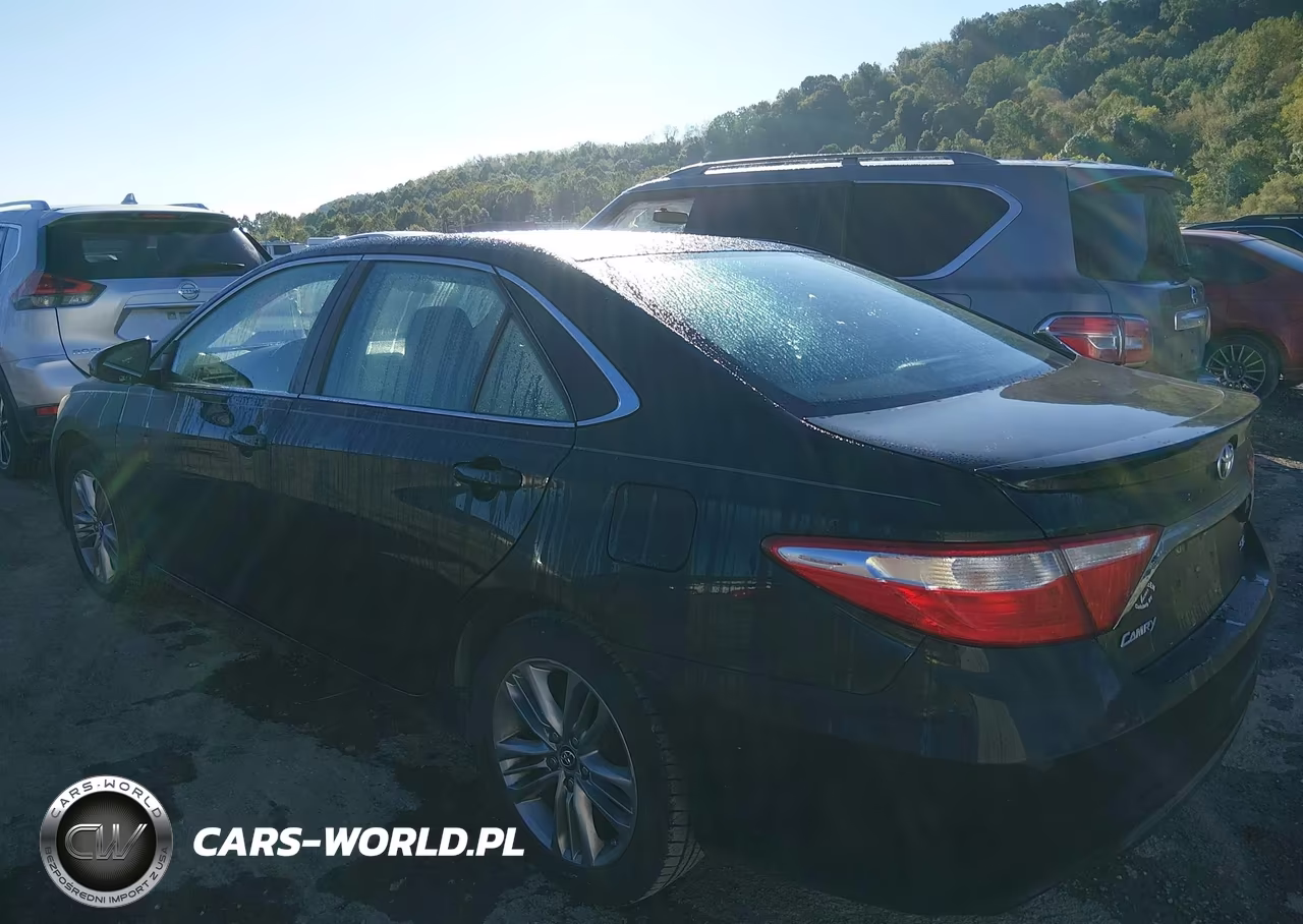 2016 Toyota Camry Se VIN:4T1BF1FKXGU264184 - 3