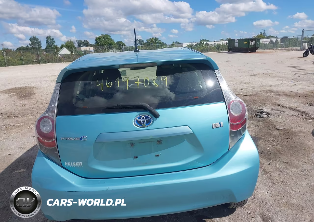 2012 Toyota Prius C Two VIN:JTDKDTB37C1015566 - 16
