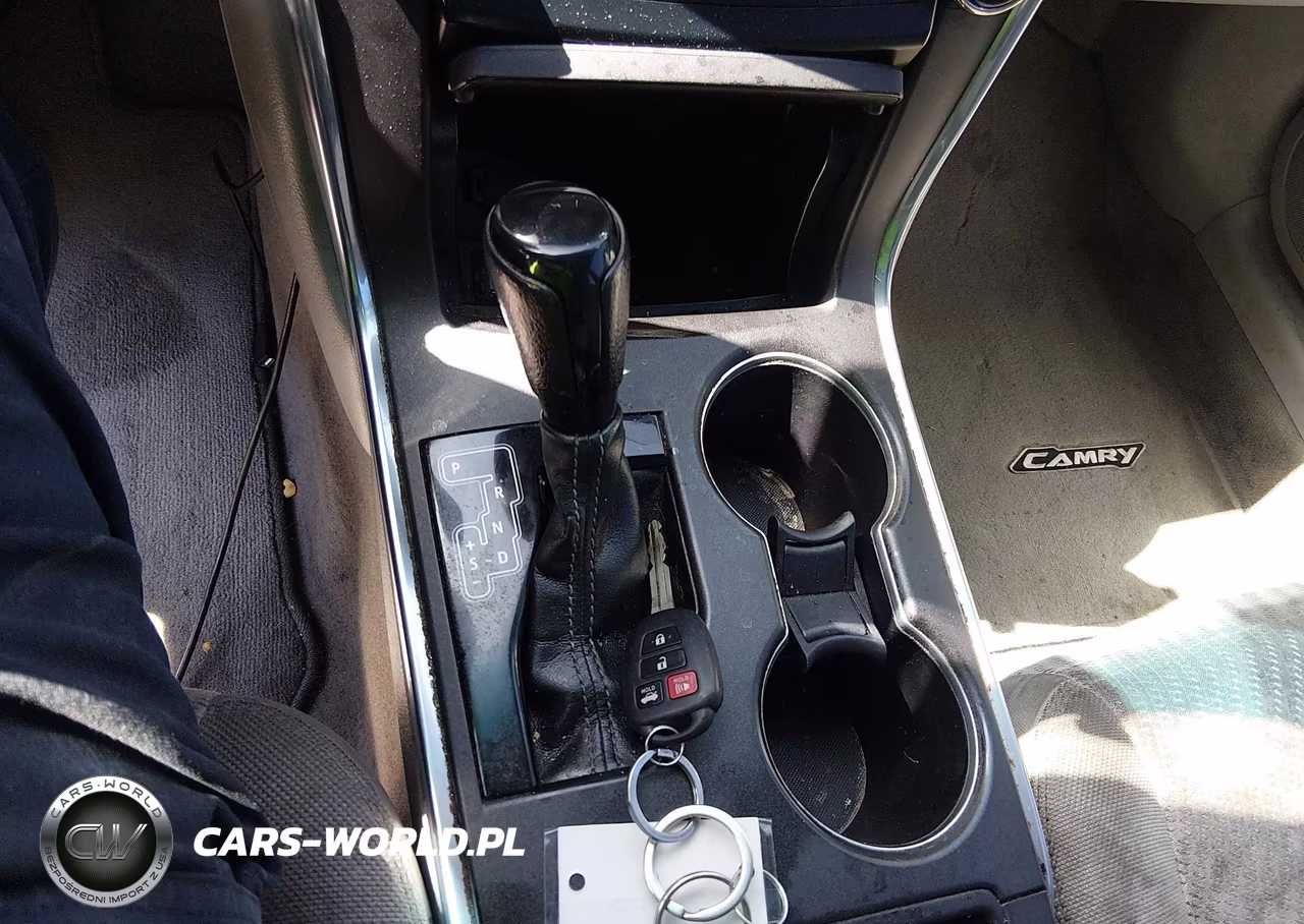 2015 Toyota Camry Le VIN:4T4BF1FKXFR459674 - 11