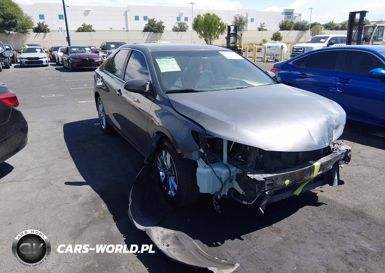 2015 Toyota Camry Le VIN:4T4BF1FKXFR459674 - 14